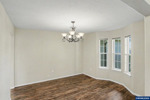 812 SW 8th St, Sublimity, OR 97385