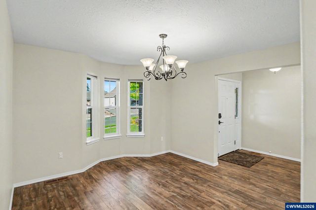 812 SW 8th St, Sublimity, OR 97385