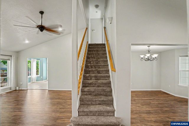 812 SW 8th St, Sublimity, OR 97385