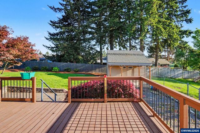 812 SW 8th St, Sublimity, OR 97385