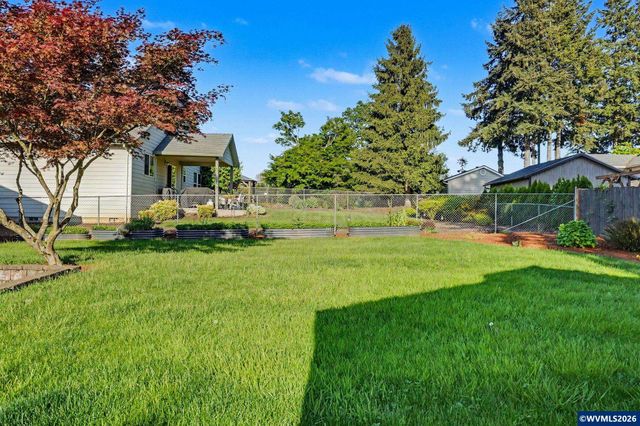 812 SW 8th St, Sublimity, OR 97385