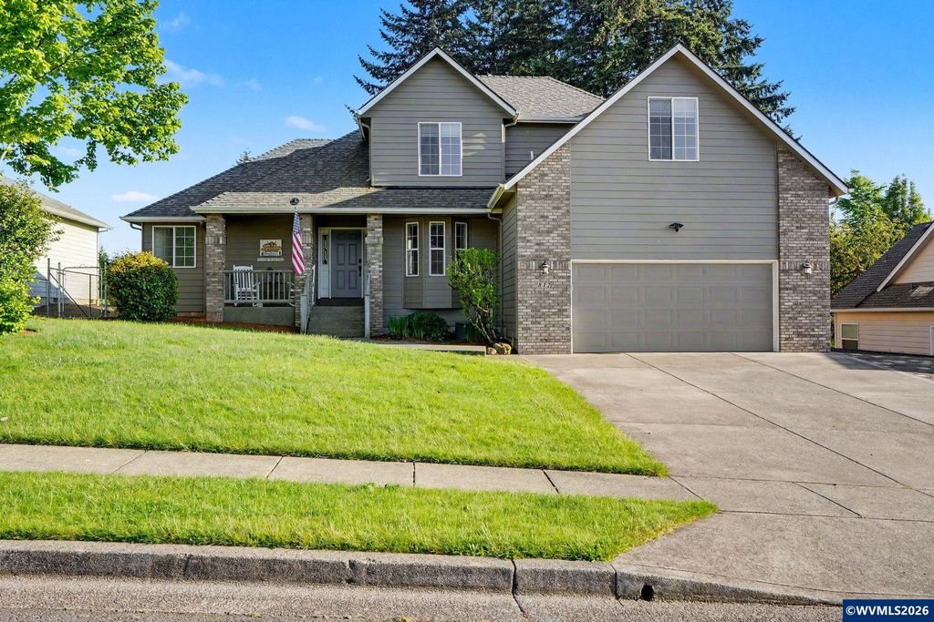 812 SW 8th St, Sublimity, OR 97385