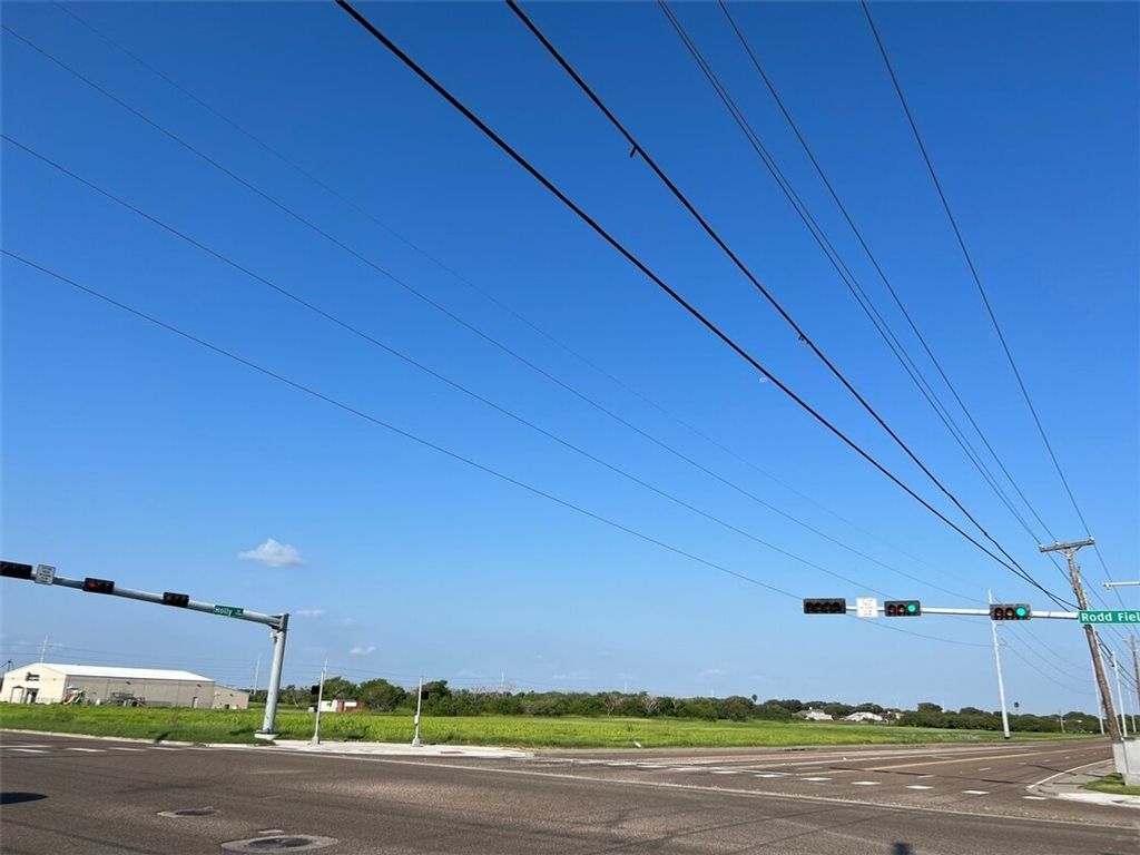 7100 Holly Road, Corpus Christi, TX 78414 — exterior