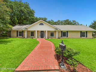 100 Billeaud Lane, Lafayette, LA 70506