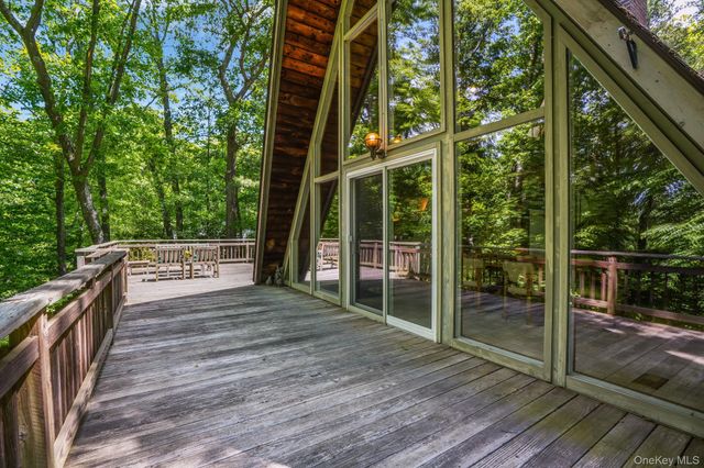 56 High Hill Road, Tuxedo Park, NY 10987