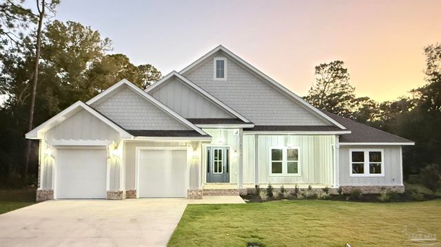 5579 North Shore Way, Pensacola, FL 32507