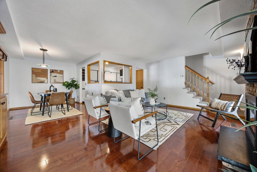 4433 Cedar Lake Road S, Saint Louis Park, MN 55416
