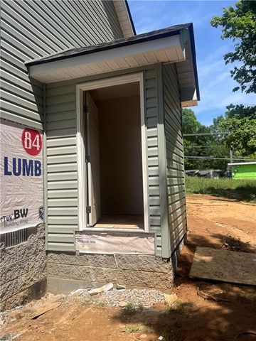 917 Redding Drive, High Point, NC 27260