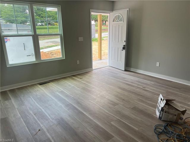 917 Redding Drive, High Point, NC 27260