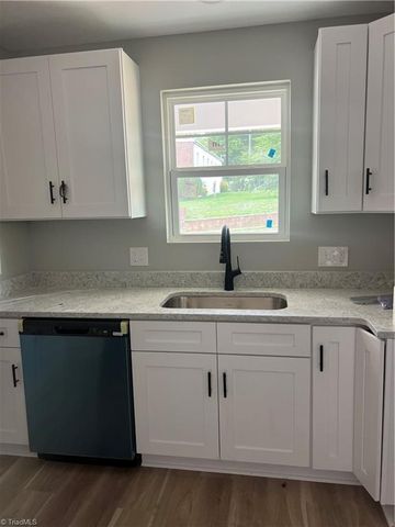 917 Redding Drive, High Point, NC 27260