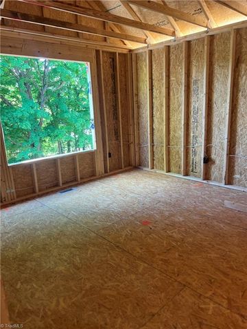 917 Redding Drive, High Point, NC 27260