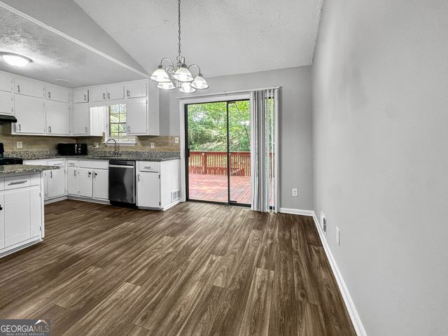 191 Aaron Court, Riverdale, GA 30274