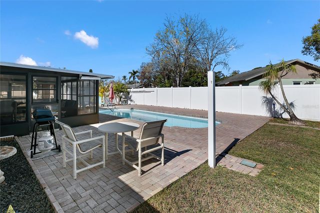 8297 100TH AVENUE, Seminole, FL 33777