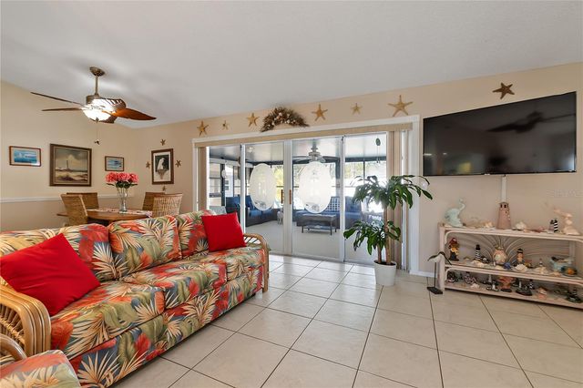 8297 100TH AVENUE, Seminole, FL 33777