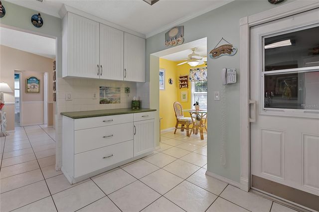 8297 100TH AVENUE, Seminole, FL 33777