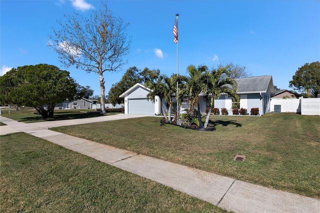 8297 100TH AVENUE, Seminole, FL 33777