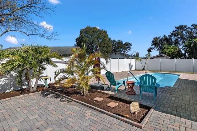 8297 100TH AVENUE, Seminole, FL 33777