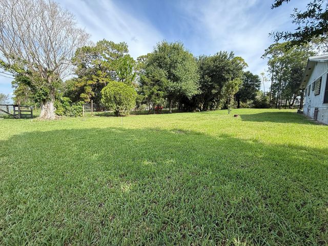 14800 99th Street N, West Palm Beach, FL 33412