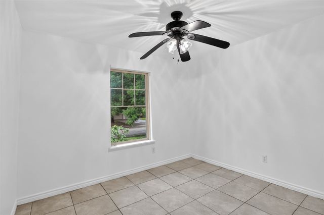 516 Post Oak Lane, Burleson, TX 76028