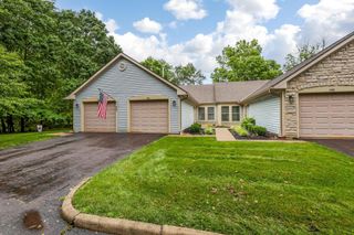 154 Oak Creek Place, Columbus, OH 43230