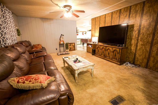 1798 Ouachita 67, Camden, AR 71701