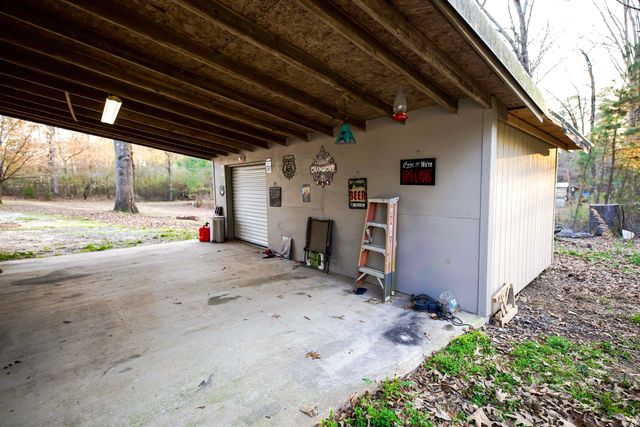 1798 Ouachita 67, Camden, AR 71701