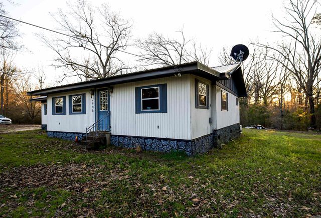 1798 Ouachita 67, Camden, AR 71701