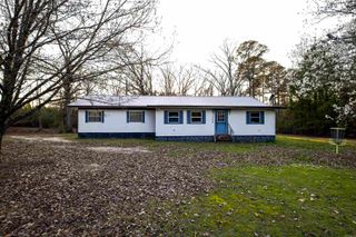 1798 Ouachita 67, Camden, AR 71701