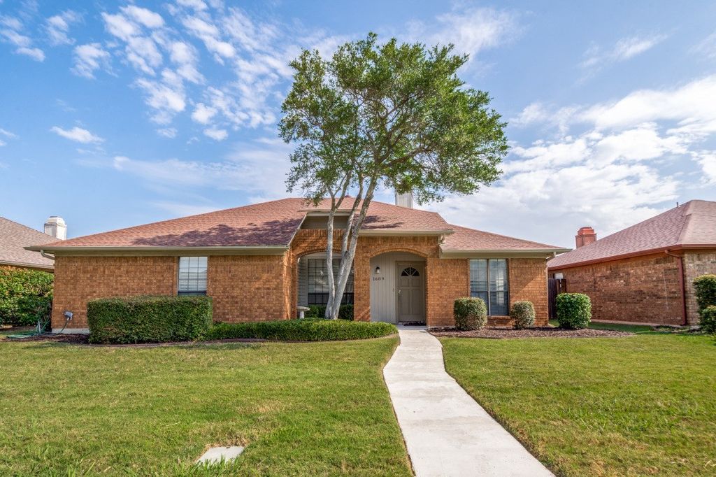 1609 Palisades Drive, Carrollton, TX 75007