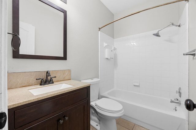 119 Aguilar DR, Hutto, TX 78634