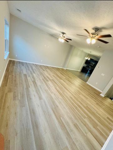 315 Jerry Butler Dr, La Vergne, TN 37086