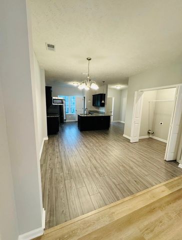 315 Jerry Butler Dr, La Vergne, TN 37086