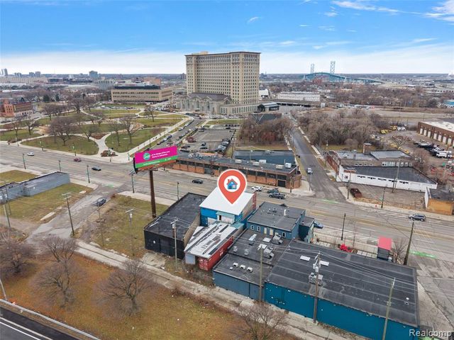 2426 Michigan Avenue, Detroit, MI 48216