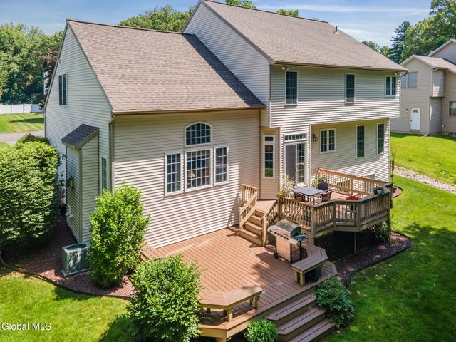 46 Mann Boulevard, Halfmoon, NY 12065