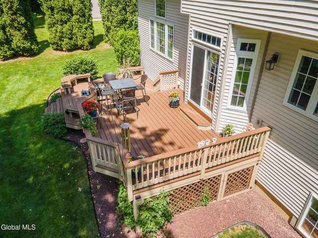 46 Mann Boulevard, Halfmoon, NY 12065