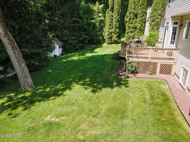 46 Mann Boulevard, Halfmoon, NY 12065
