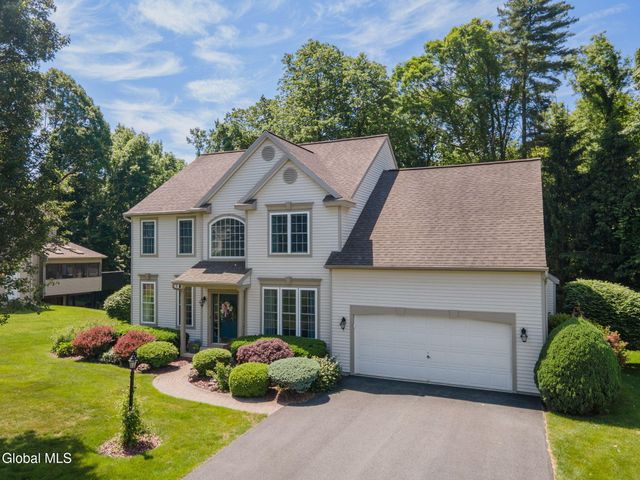 46 Mann Boulevard, Halfmoon, NY 12065