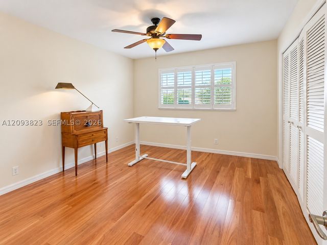 11 Garden St 101T, Tequesta, FL 33469