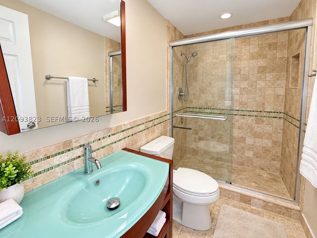 11 Garden St 101T, Tequesta, FL 33469