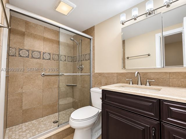 11 Garden St 101T, Tequesta, FL 33469