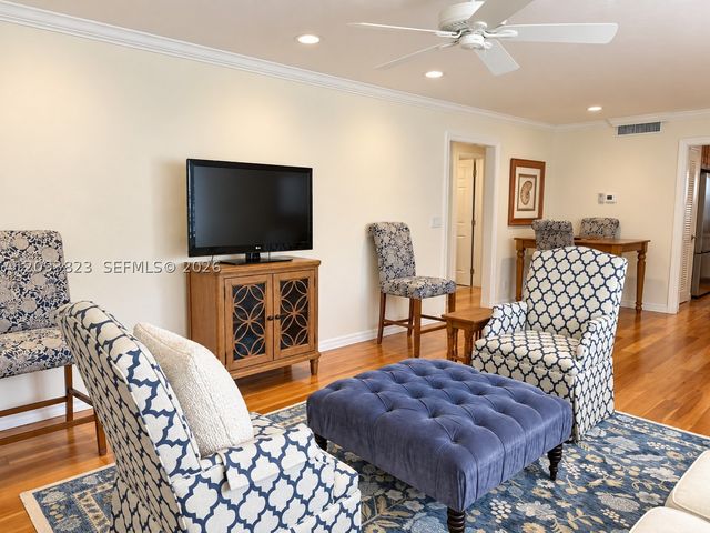 11 Garden St 101T, Tequesta, FL 33469