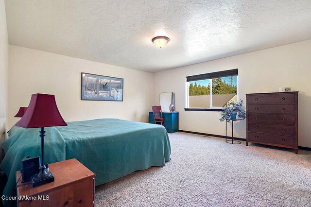 10209 E Snowy LN, Athol, ID 83801