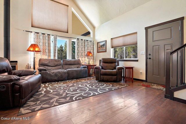 10209 E Snowy LN, Athol, ID 83801