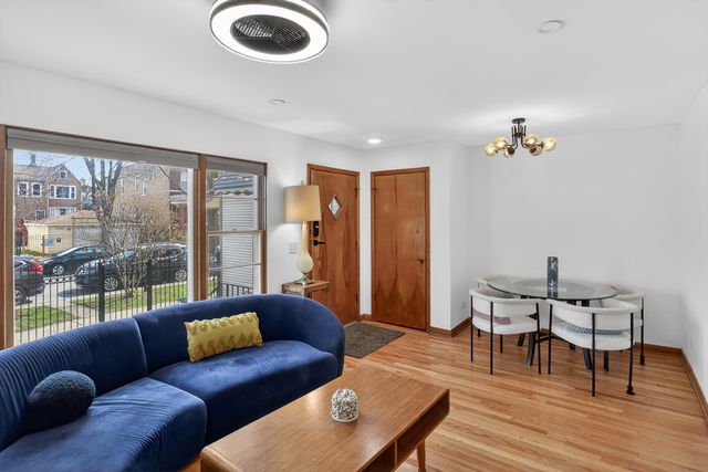 3138 N Richmond Street, Chicago, IL 60618