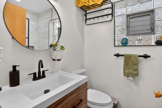 3138 N Richmond Street, Chicago, IL 60618