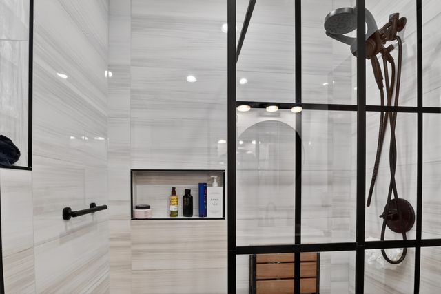 3138 N Richmond Street, Chicago, IL 60618