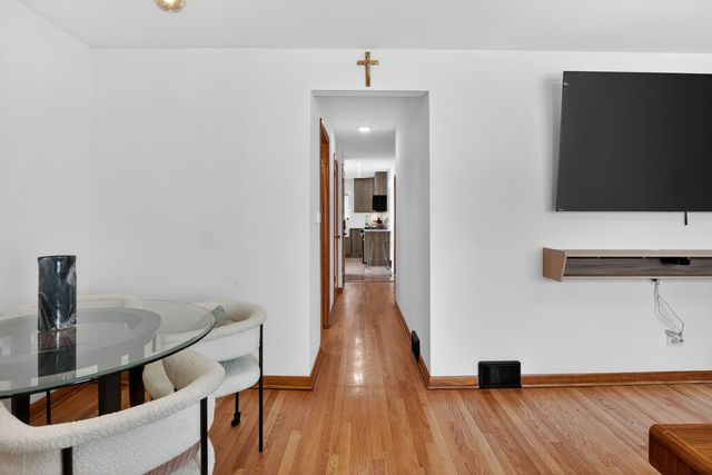 3138 N Richmond Street, Chicago, IL 60618