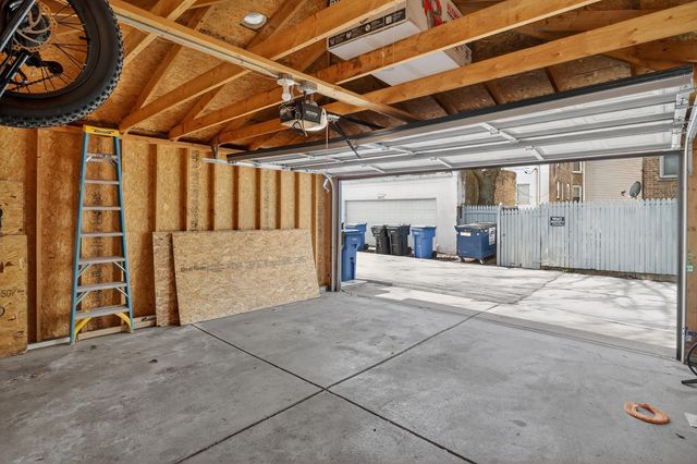 3138 N Richmond Street, Chicago, IL 60618