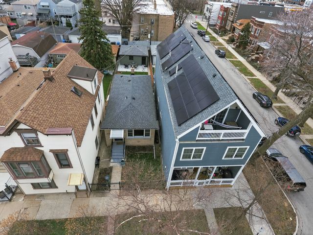 3138 N Richmond Street, Chicago, IL 60618