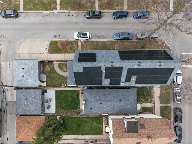 3138 N Richmond Street, Chicago, IL 60618